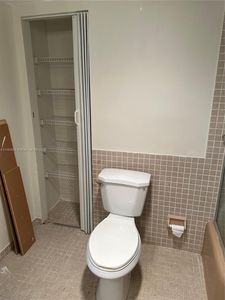4851 NW 21st St APT 2P, Lauderhill, FL, 33313