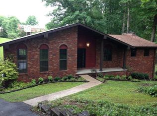 112 Honeysuckle Ln, Beckley, WV 25801