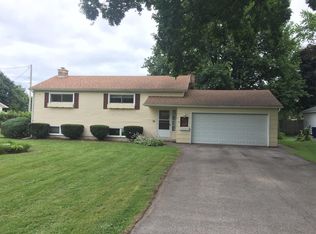 55 Maple St, Elgin, IL 60123