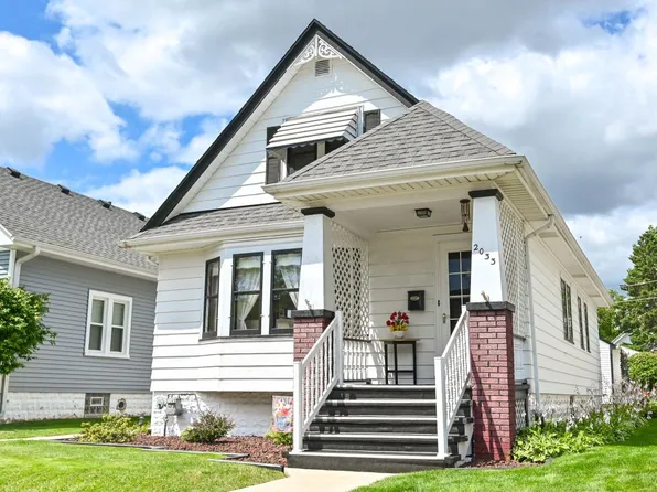 2033 South 55th STREET, West Allis, WI 53219