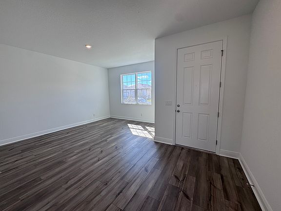 2nd image of 367 Lemongrass Rd