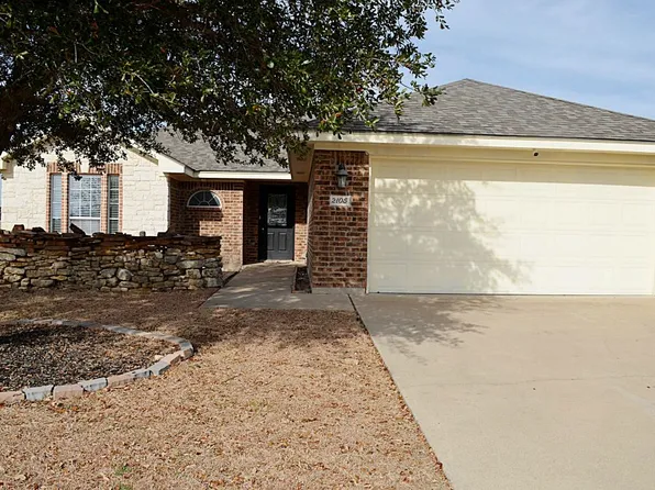 2105 Merle Dr, Copperas Cove, TX 76522