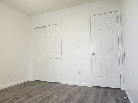 5th image of 3001 Preble St #10