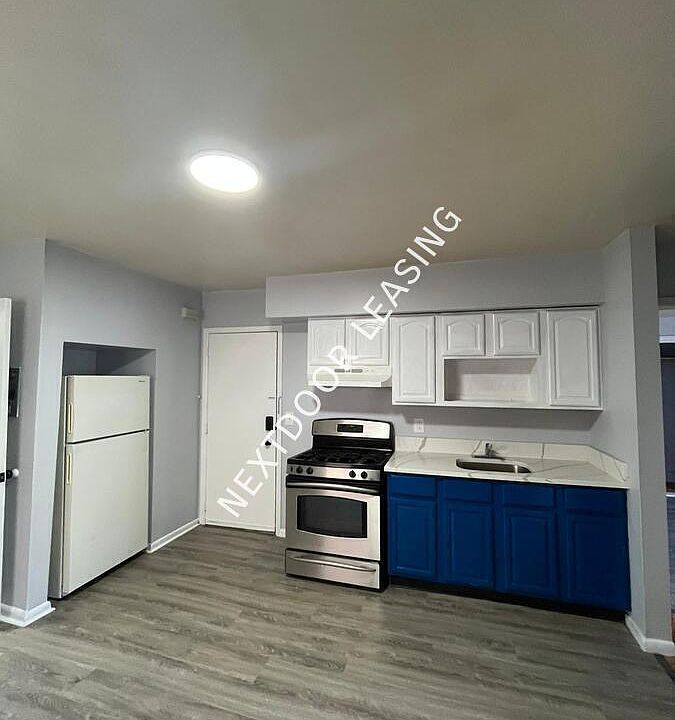 1st image of 330 Broadway #3M