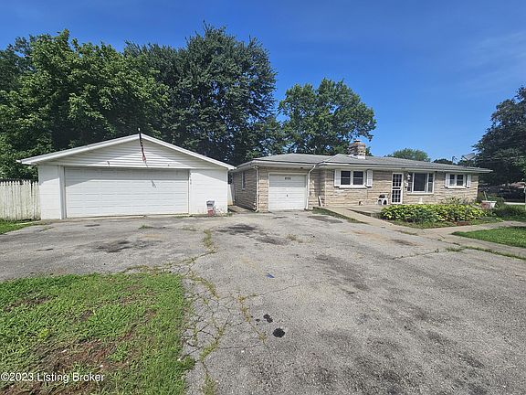 2nd image of 8100 Poinsettia Dr