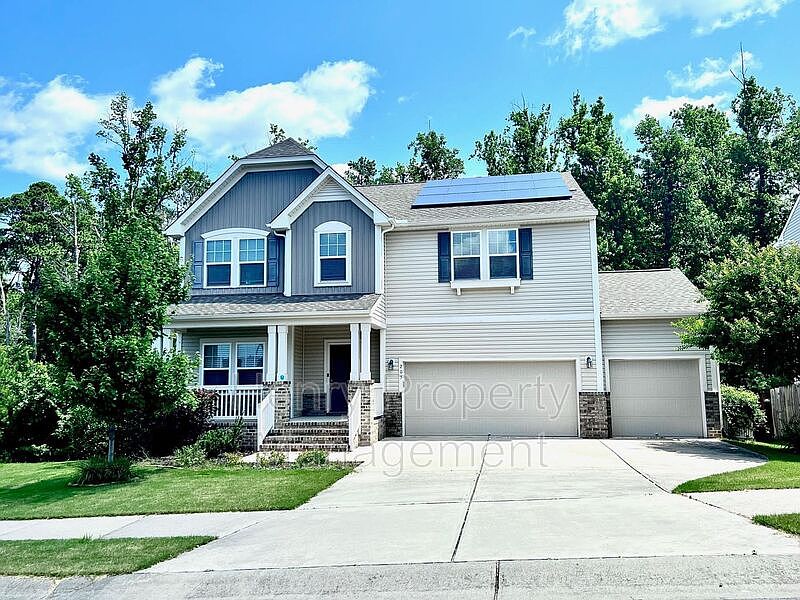 1st image of 205 King Lear Ln