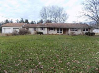 225 Golf Rd, Mercer, PA 16137