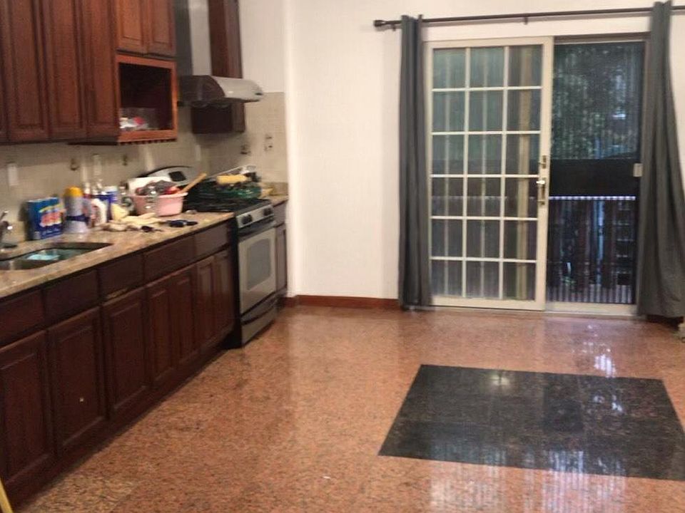 1st image of 6137 138th St #1