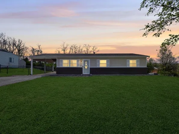 239 Ramsey Ln, Ballwin, MO 63021