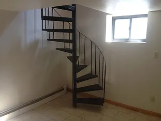 Rented by Realty 2000 Associates Ltd