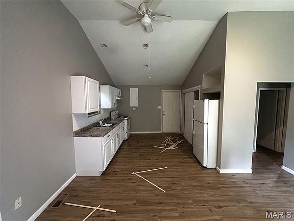 5th image of 3974 Lada Ave