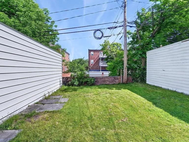 19239 Winslow Rd — Photo 31
