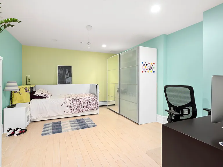 30 Main St #2E — Photo 11