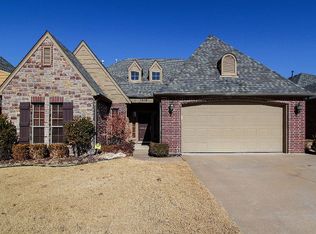 3808 W Vicksburg St, Broken Arrow, OK 74011