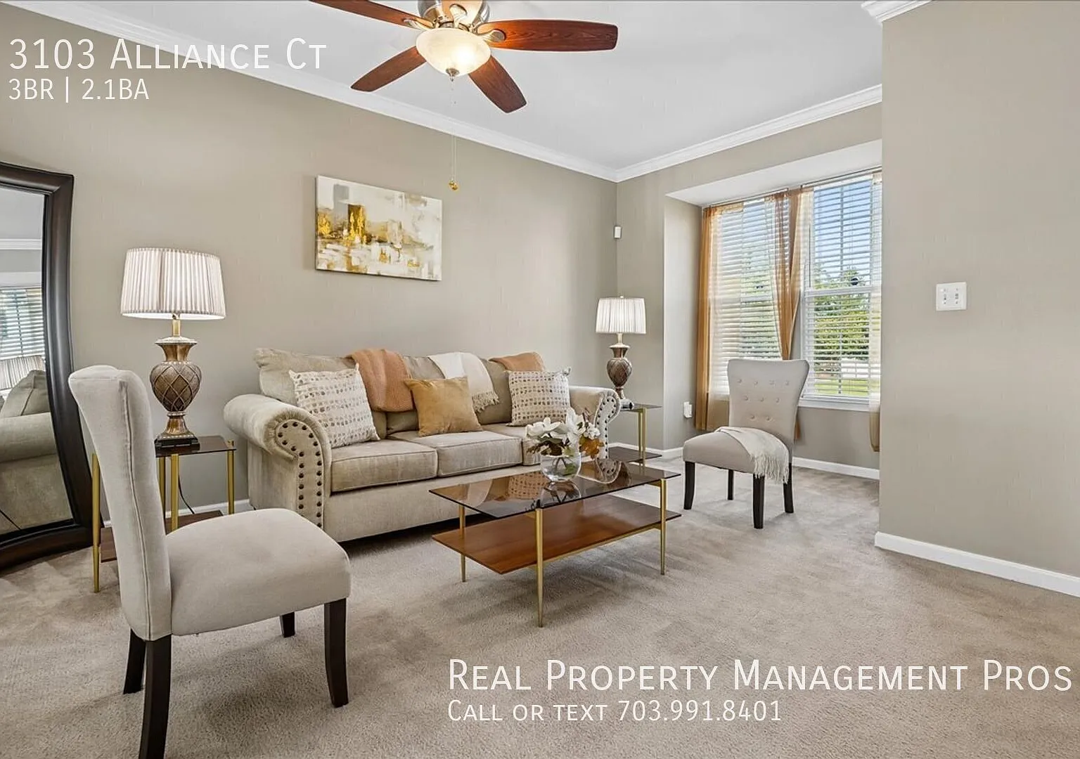 3 Bed Townhome w/ Fenced backyard near I-95! — Photo 3