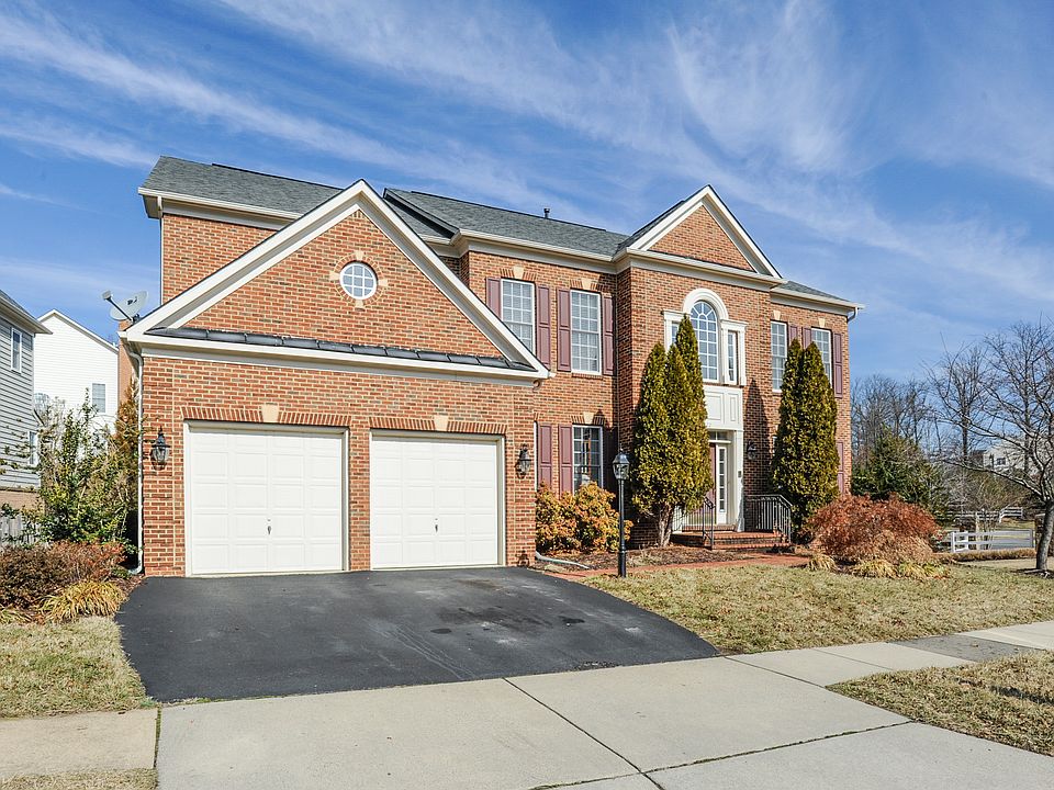 1st image of 43122 Kingsport Dr