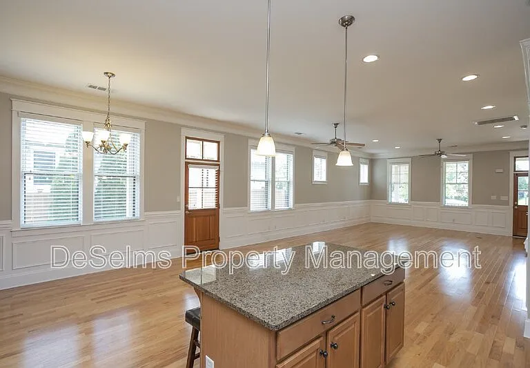 3866 Somers Ln — Photo 17
