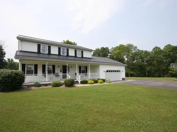 10 Risen Star Dr, Milton, WV 25541