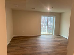 9218 Cooks Point Ct, Lanham, MD 20706