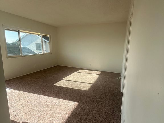 3rd image of 4046 W 134th St APT F