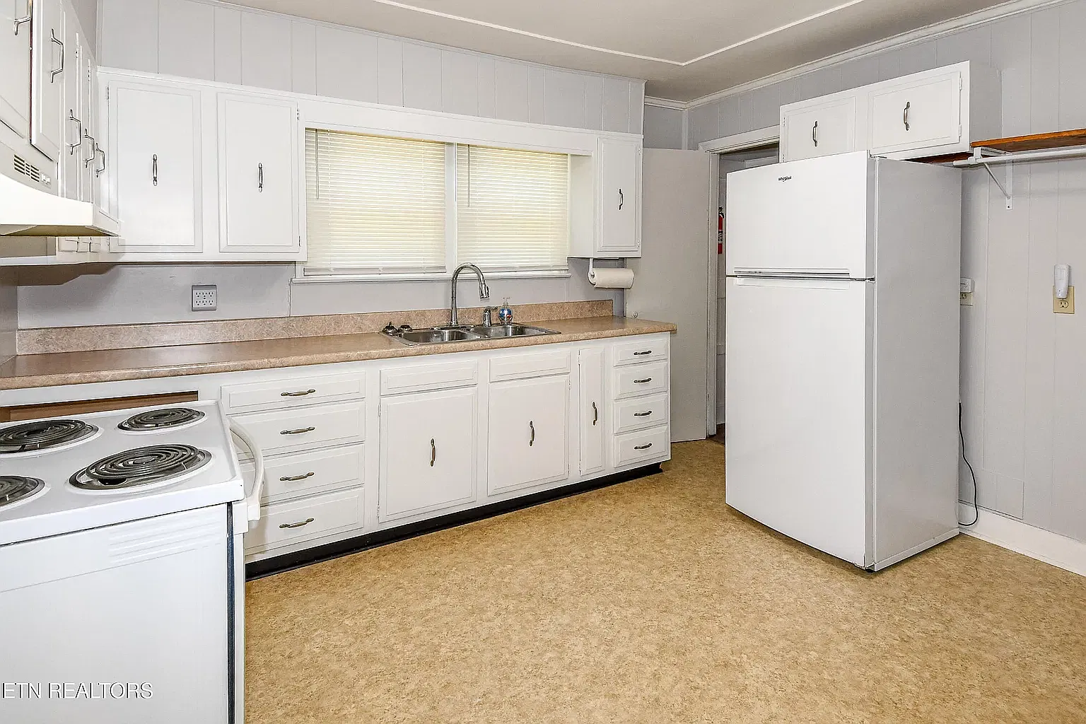 3 bed, 1432 sqft, $2,500 — Photo 3