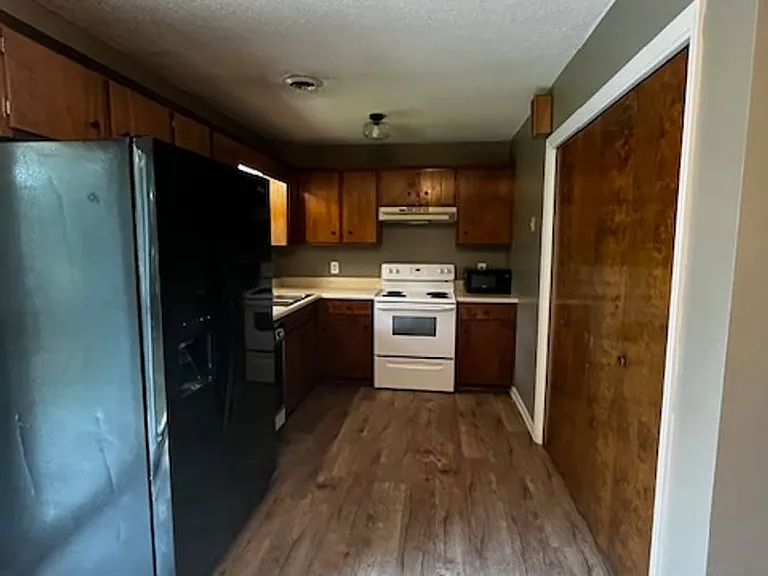 159 Durkee Rd NE — Photo 3