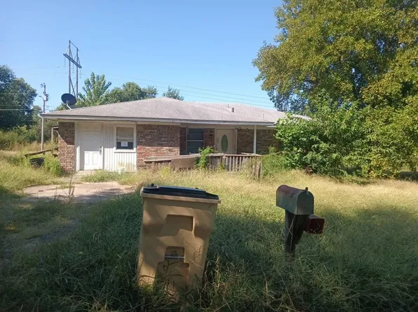 17565 Robin St, Tahlequah, OK 74464