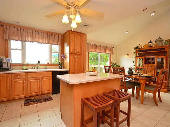 5th image of 1134 Mountain Crest Cir