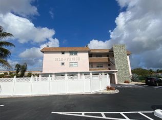 2775 Taft St APT 307, Hollywood, FL 33020