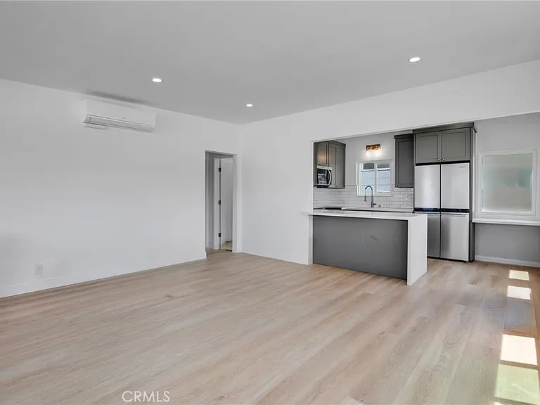 3600 The Strand #C — Photo 8