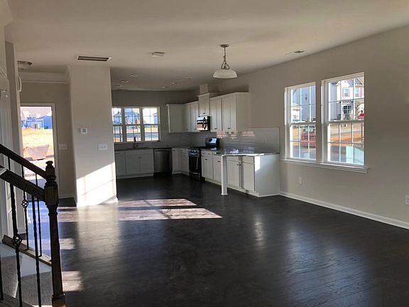 4th image of 3001 Deep River Way