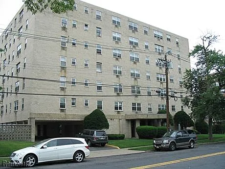 211 Johnson Ave