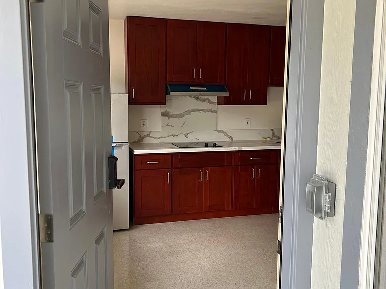 2249 Seaview Ave — Photo 3