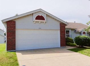 1501 Lienemann Dr, Saint Peters, MO