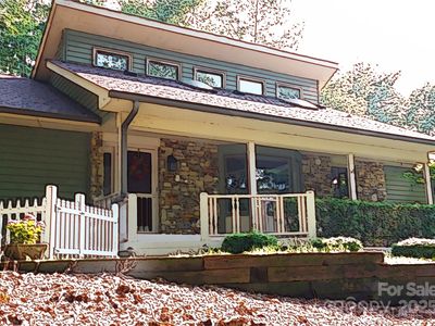 180 Thrashing Rock Dr, Hendersonville, NC, 28739