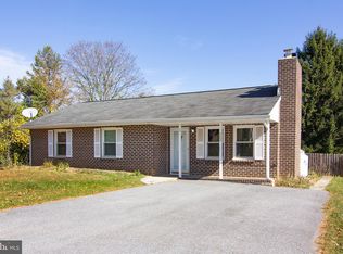 913 Clearview Ave, Hampstead, MD 21074