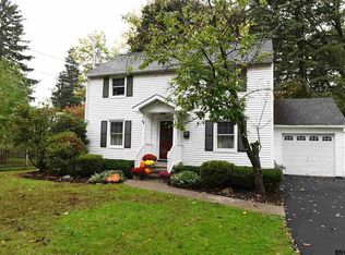 1409 Via Del Mar, Niskayuna, NY 12309