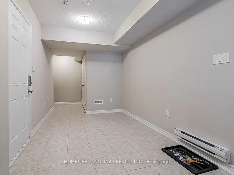 146 Stork St — Photo 4