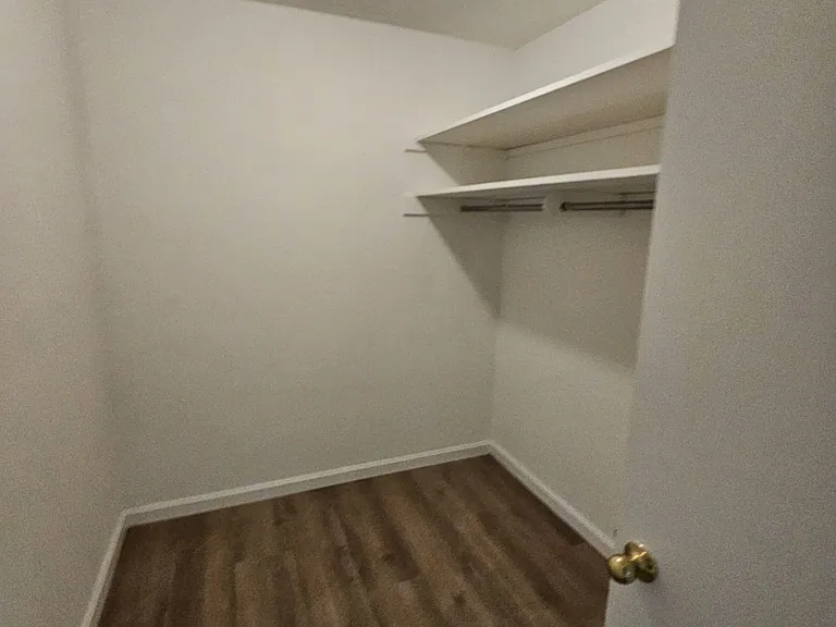 23 Spencer Rd #32F — Photo 8