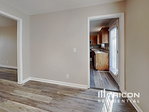 4th image of 3760 Naples Ct N