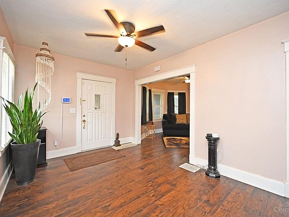 3rd image of 4872 N Overlook Ave