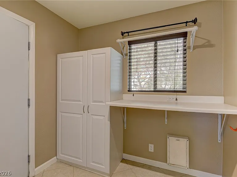 3896 Acapulco Ave — Photo 17