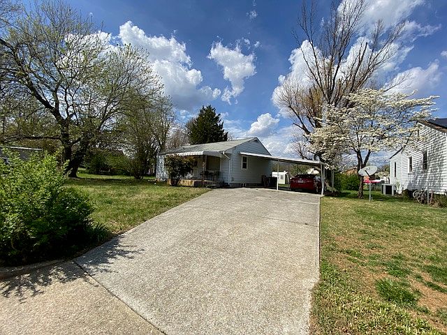 1st image of 707 Crystal Dr