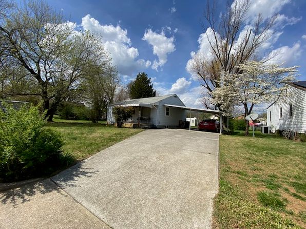707 Crystal Dr