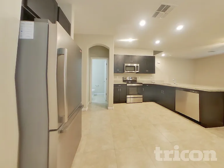 12554 W Hummingbird Ter — Photo 6