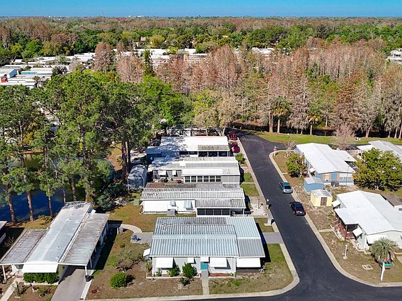 3rd image of 7950 Cold Spring Ln