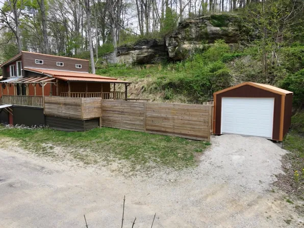 8 Clifton Hts, Cannelton, IN 47520