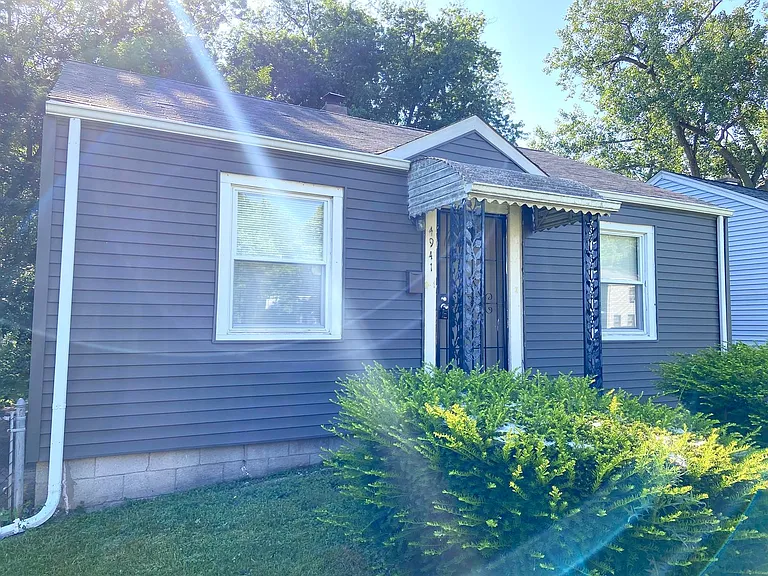 4941 Jefferson St — Photo 1