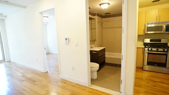 Rented by Karten & Lowe New York Real Estate LLC | media 16