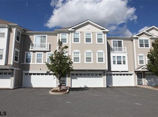 5 Bayside Dr, Somers Point, NJ